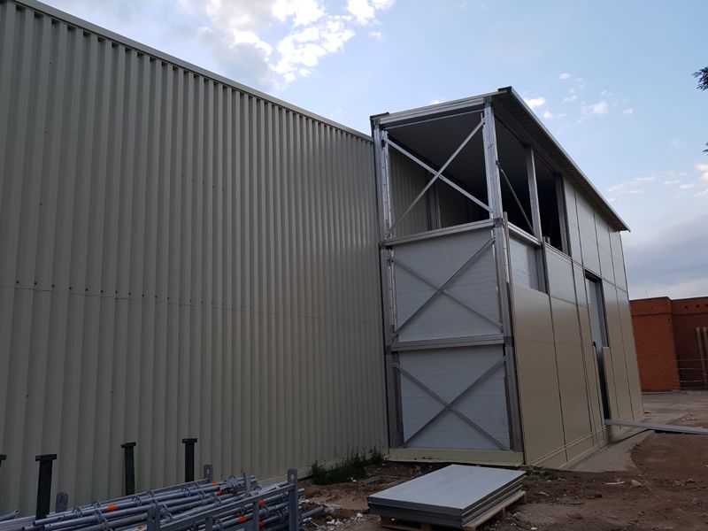 Oficinas y almacen Torrejón